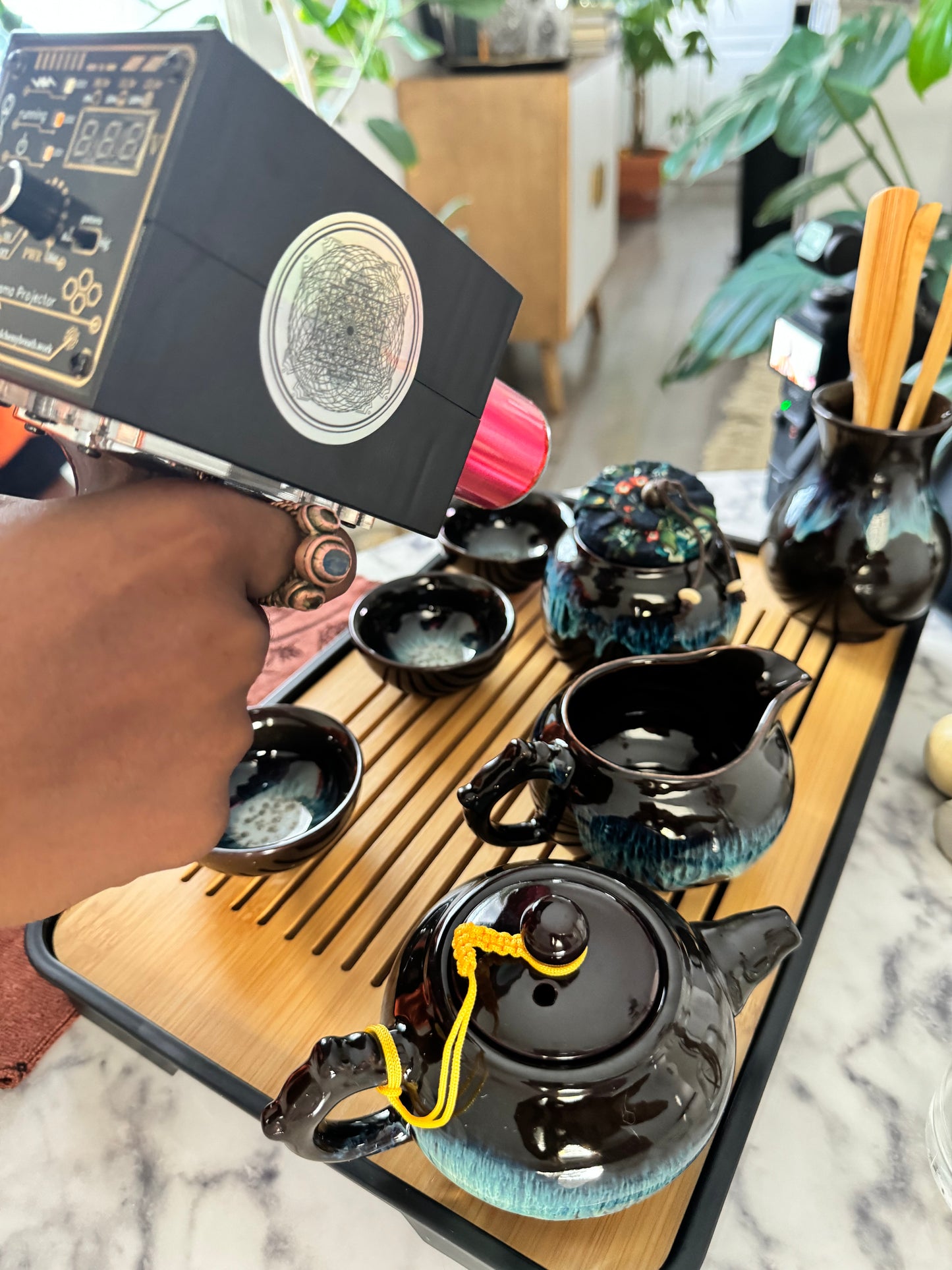 Projector Tea Set with Amethyst cup